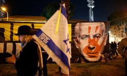 Netanyahu, Holokost Anma Merkezi'nde protesto edildi