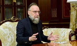 Aleksandr Dugin: Yemen İslam aleminin onurunu kurtarıyor