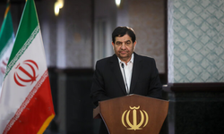 İran'da geçici cumhurbaşkanı Muhammed Muhbir oldu