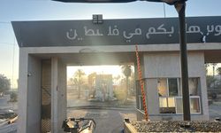 BM: Refah Sınır Kapısı iki yönlü olarak geçişlere kapatıldı