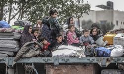 Filistinliler Refah'tan göç etmeye başladı