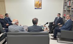 Ayetullah Hamanei'nin temsilcisi EHLADER Başkanı ile görüştü