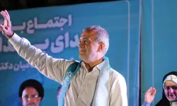 İran'ın yeni cumhurbaşkanı Pezeşkiyan oldu