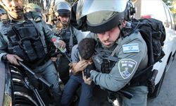 Siyonist İsrail'in Batı Şeria'da düzenlediği baskınlarda 14 Filistinli esir alındı