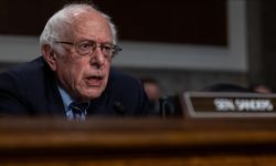 Amerikalı Senatör Sanders'tan Siyonist İsrail'e yardımın durdurulması çağrısı