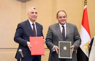 Bakanı Bolat Mısır'da: Ticari ilişkiler geliştiriliyor