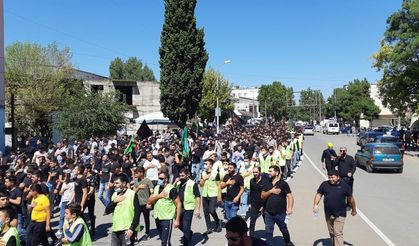 Gürcistan'da halk sokaklarda Hz. Huseyin ve yarenlerini andı