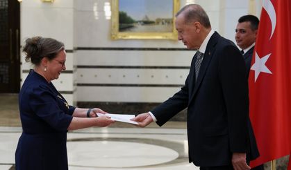 Siyonist Büyükelçi güven mektubunu Erdoğan'a sundu