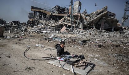 Bombardımanlar sonrası El-Megazi Kampı