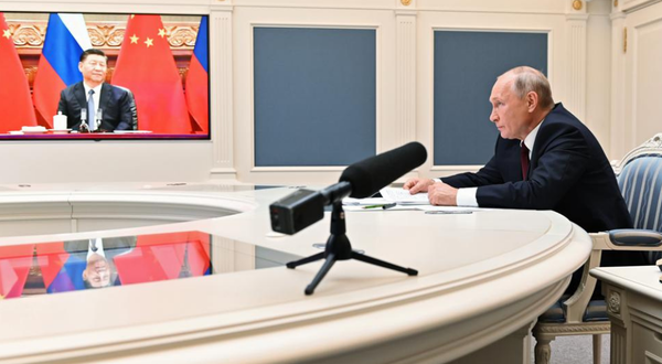 Putin, Çin Devlet Başkanıyla görüştü