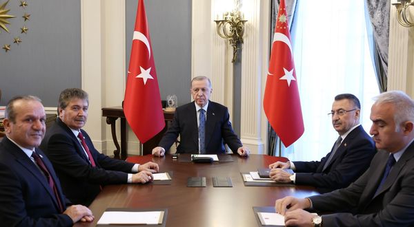 Cumhurbaşkanı Erdoğan KKTC Başbakanı Üstel'i kabul etti