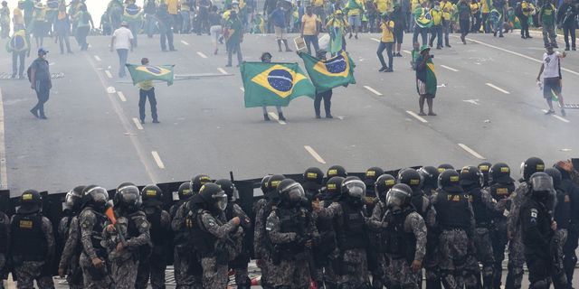 Latin Amerika ülkeleri Brezilya'daki Kongre baskınına tepki gösterdi