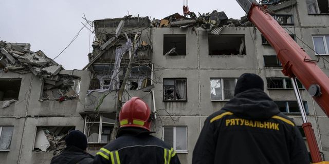 Rusya’nın Voronej şehrinde İHA apartmana düştü: 3 kişi yaralandı