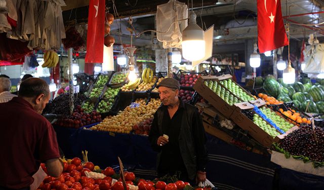 Enflasyon Yeniden Çift Haneye Yükseldi