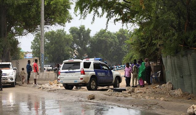 Somali'de eski milletvekili Afrah'ın aracına bombalı saldırı: 5 ölü