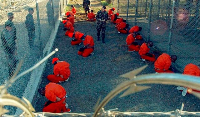 ABD'de Guantanamo hapishanesinin kapatılması planlanıyor