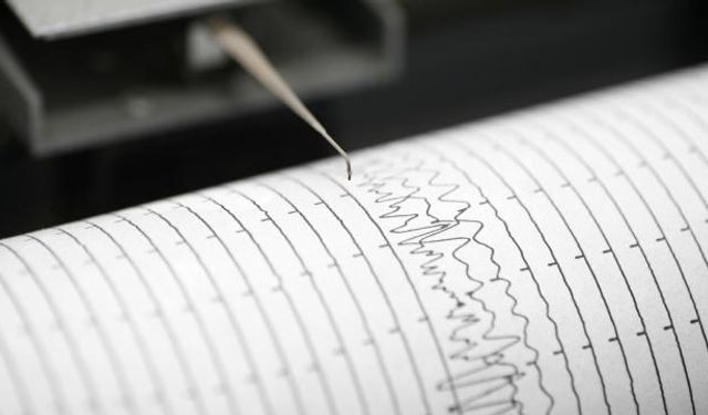 Yunanistan'da 6,2 büyüklüğünde deprem