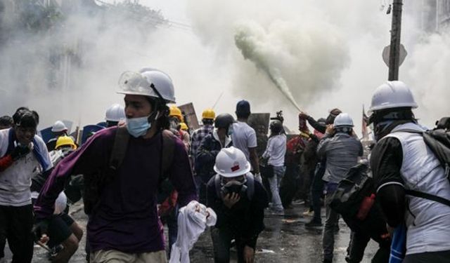 Protestolarda ölenlerin sayısı 320'ye yükseldi