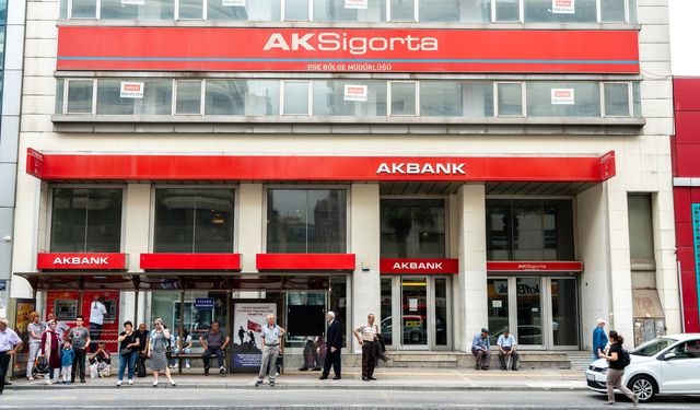 Akbank'ta sorun çözülemiyor