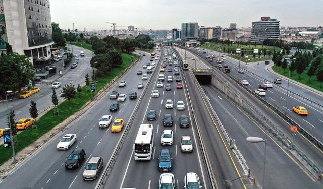 Trafikteki araç sayısı 25 milyona yaklaştı