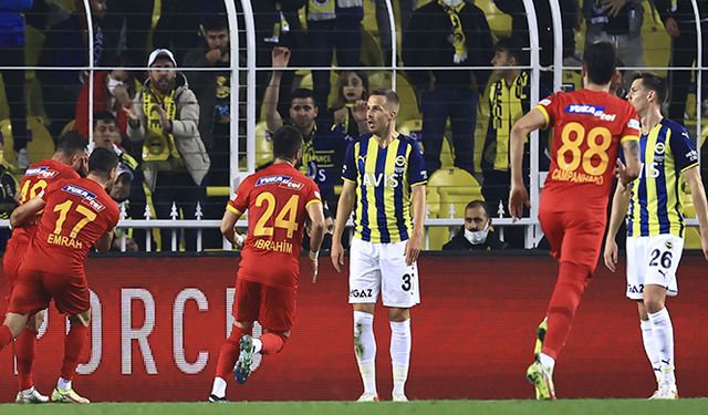 Fenerbahçe beraberliği son saniyede kurtardı