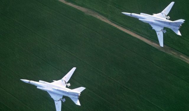 Rusya, stratejik bombardıman uçaklarını Belarus hava sahasına gönderdi