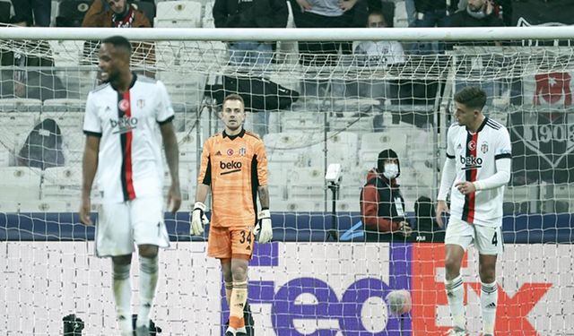 Beşiktaş Ajax'a 2-1 mağlup oldu