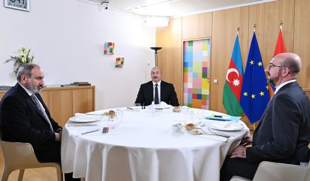 AB: Azerbaycan ve Ermenistan demir yolu hatları konusunda anlaştı