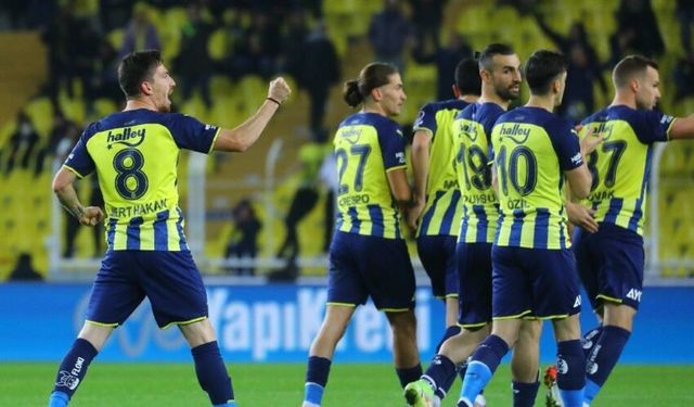 Fenerbahçe, Yeni Malatyaspor’u protestolar eşliğinde yendi