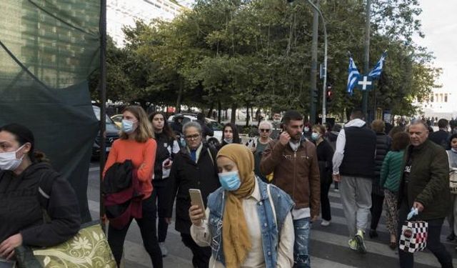 Yunanistan'da vakalar ikiye katlandı