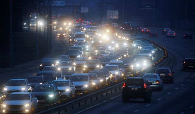 Kiev’den kaçış başladı, trafik tıkandı