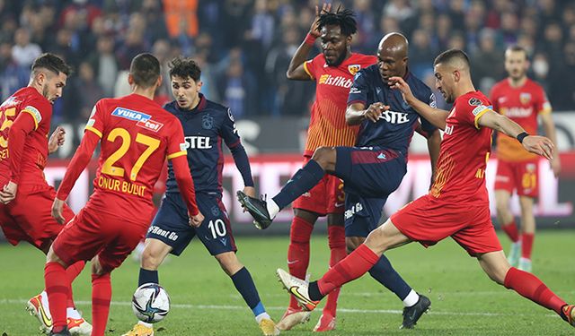 Lider son saniyede galip geldi