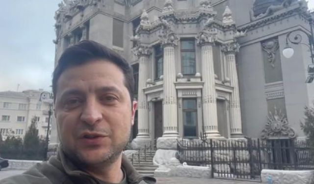 Zelenskiy: Silahları bırakmayacağız