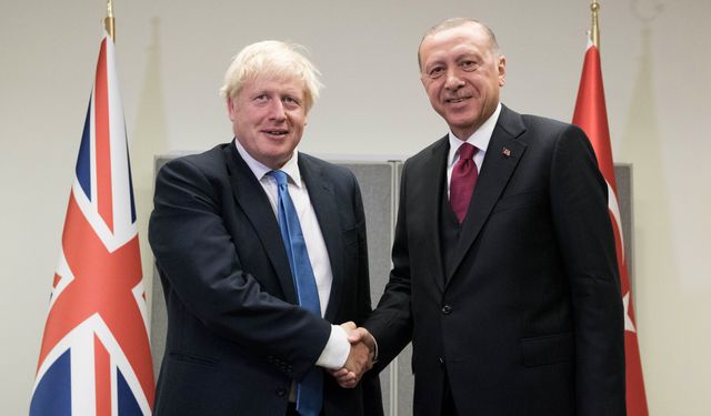 Cumhurbaşkanı Erdoğan, İngiltere Başbakanı Johnson ile telefonda görüştü