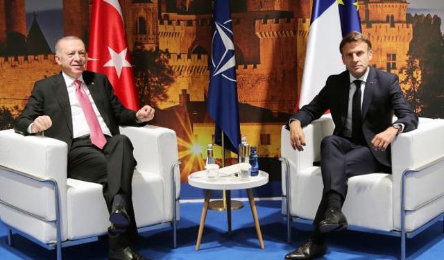 Cumhurbaşkanı Erdoğan Macron ile görüştü