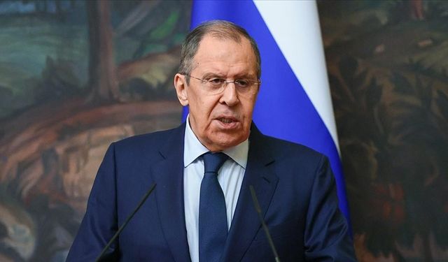 Lavrov, dolar ve avronun uluslararası ticarette rolünü azaltmanın öncelikleri olduğunu belirtti