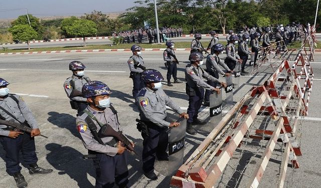 BM: Myanmar'da darbenin ardından 1 milyondan fazla kişi yerinden oldu