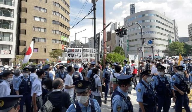 Abe'nin cenazesi için düzenlenecek devlet töreni protesto edildi