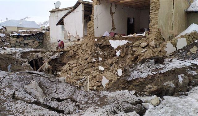 İran'da deprem! Türkiye'de de hissedildi