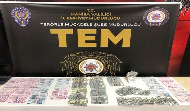 Manisa'da FETÖ'nün güncel yapılanmasına yönelik operasyonda 14 kişi yakalandı