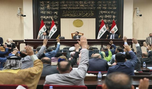 Irak Meclisinde yeni cumhurbaşkanı seçimi perşembe günü yapılacak