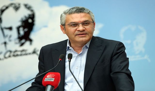 CHP Genel Başkan Yardımcısı Salıcı, partisine katılım töreninde konuştu