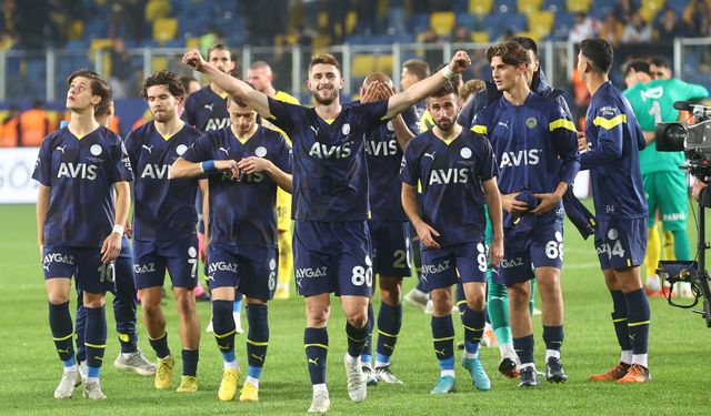 Fenerbahçe yenilmezlik serisini sürdürdü