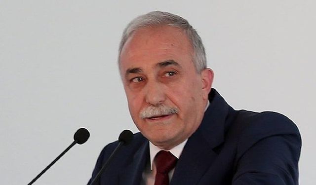 AKP’li Ahmet Eşref Fakıbaba milletvekilliğinden ve partisinden istifa etti, İYİ Parti'ye katılıyor