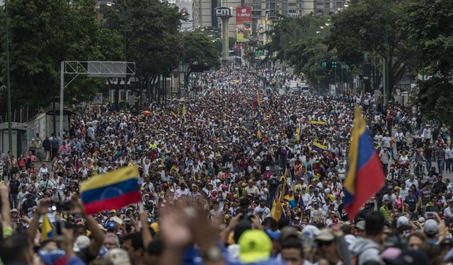 Venezuela'da iktidar ile muhalefet müzakerelere geri dönecek