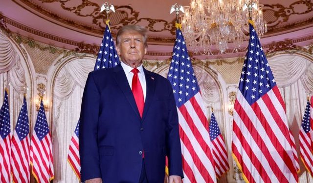 Trump 2024 seçimleri için adaylığını açıkladı