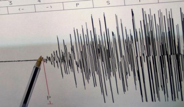 İran'da 5 büyüklüğünde deprem