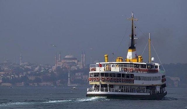 İstanbul’da deniz ulaşımına hava muhalefeti engeli