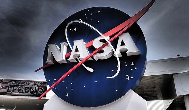 NASA Ay'da yaşam için tarih verdi