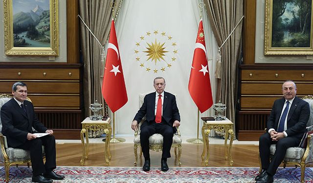 Cumhurbaşkanı Erdoğan ile Türkmenistan Dışişleri Bakanı Meredov bir araya geldi